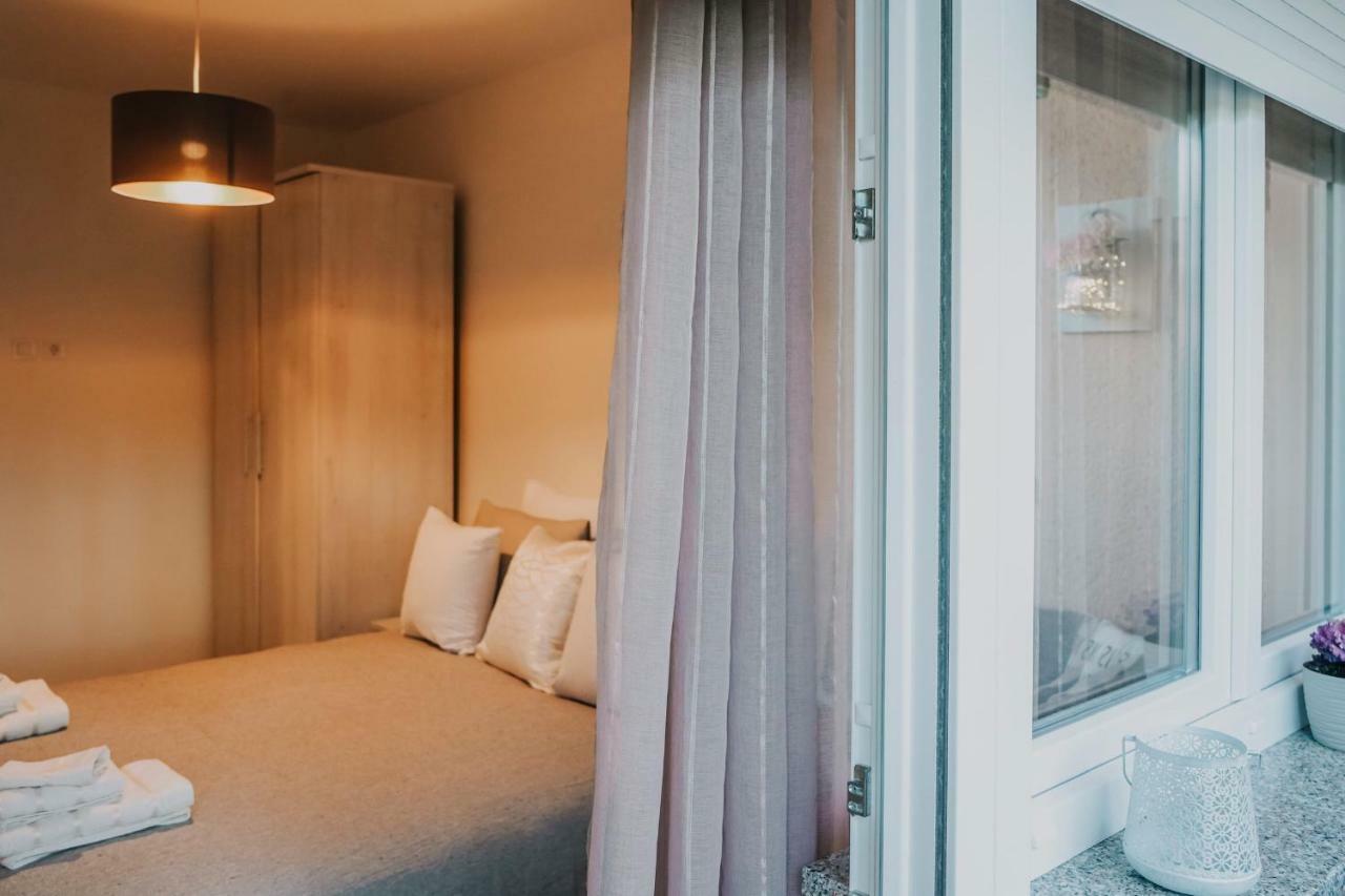 Apartman Bacchus Pula Ngoại thất bức ảnh